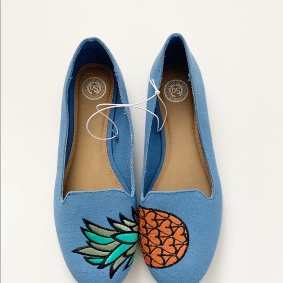 SO pineapple print blue flats